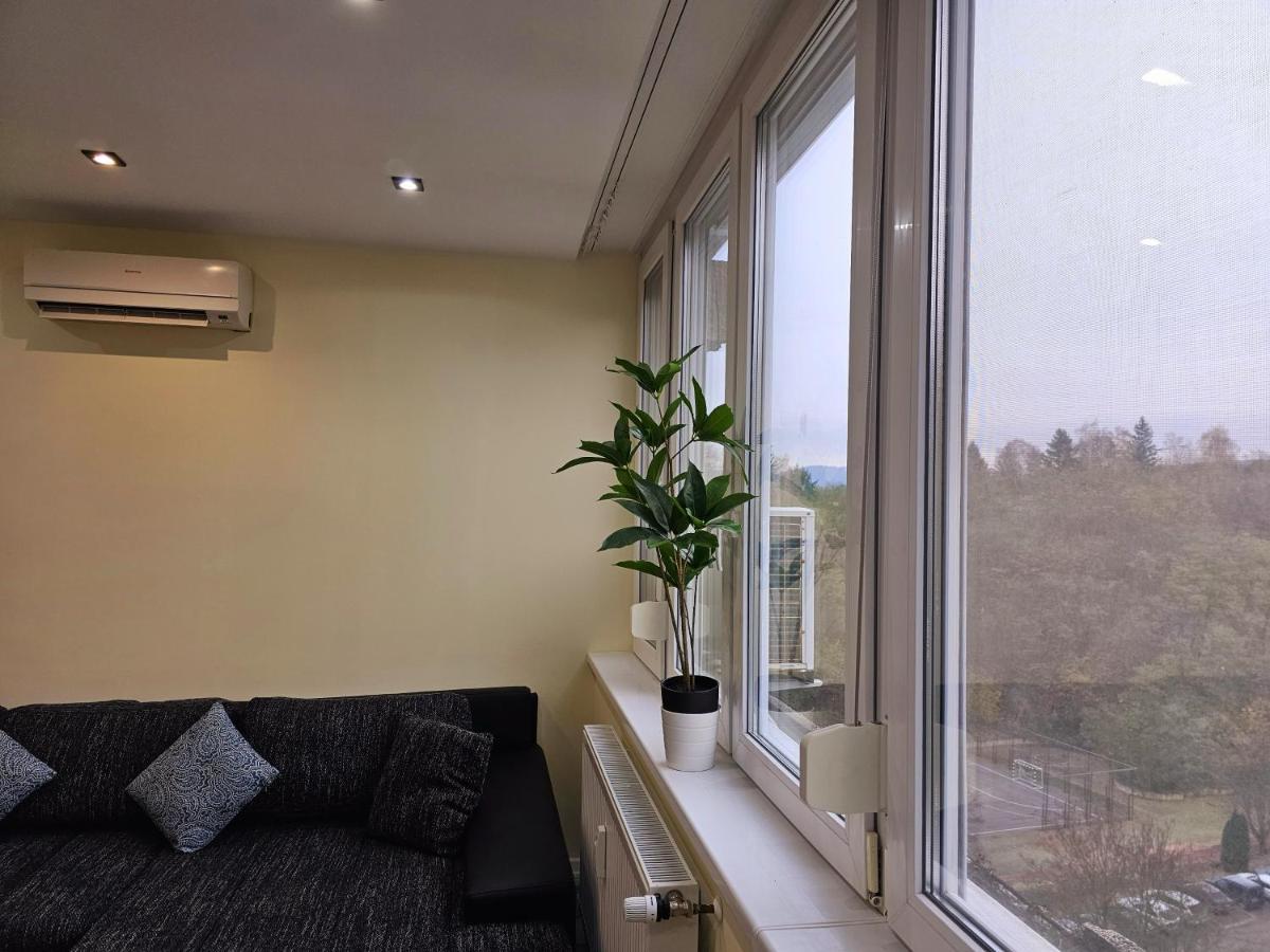Ferienwohnung Urban Loft Salgótarján Exterior foto