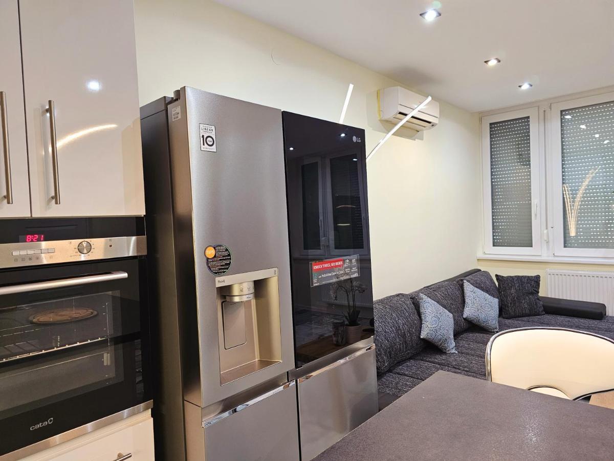 Ferienwohnung Urban Loft Salgótarján Exterior foto