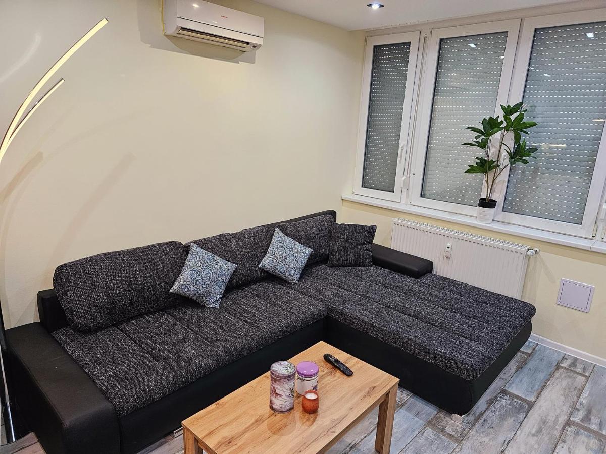 Ferienwohnung Urban Loft Salgótarján Exterior foto